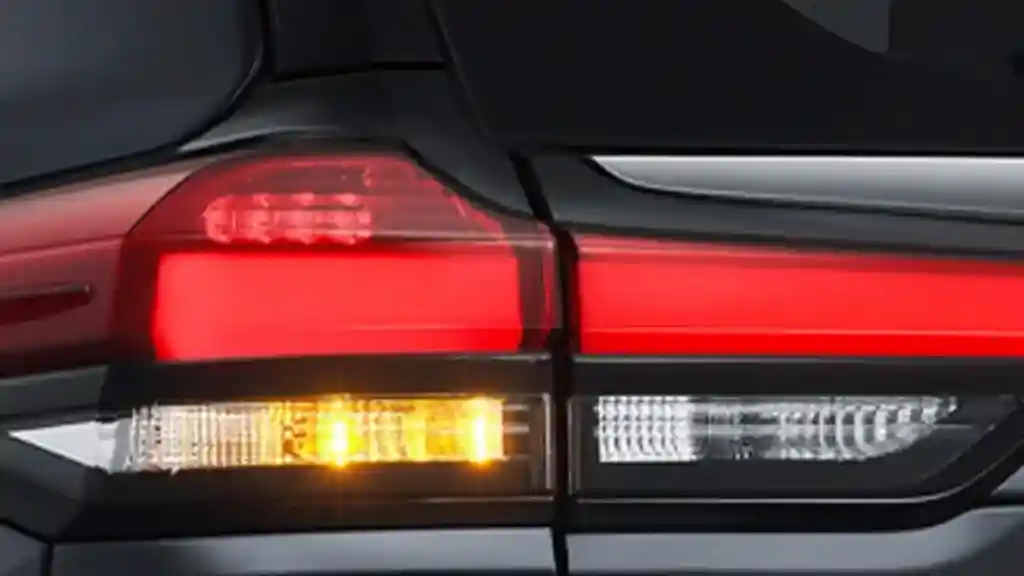 4 Penyebab Lampu Mobil Tidak Mau Mati Auto2000